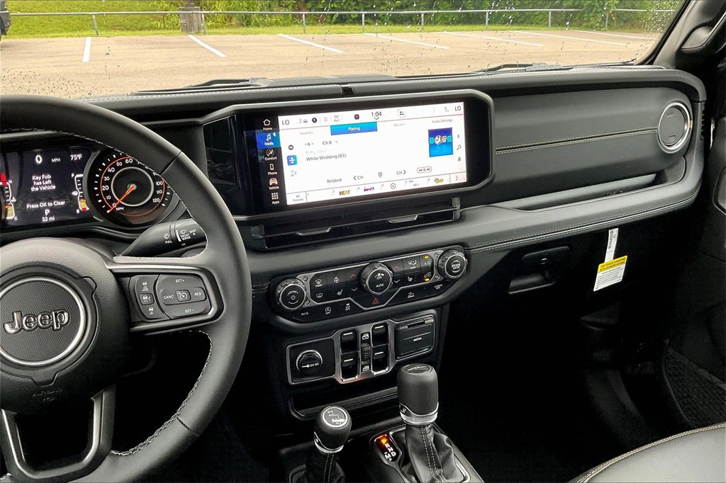 New 2025 Jeep Gladiator Sport image 7