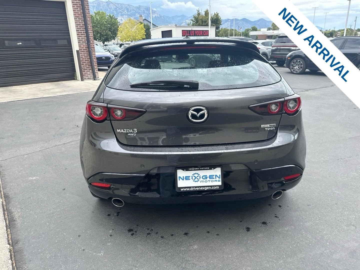 Used 2024 MAZDA MAZDA3 Hatchback w/Premium Plus Pkg AWD/4WD image 6