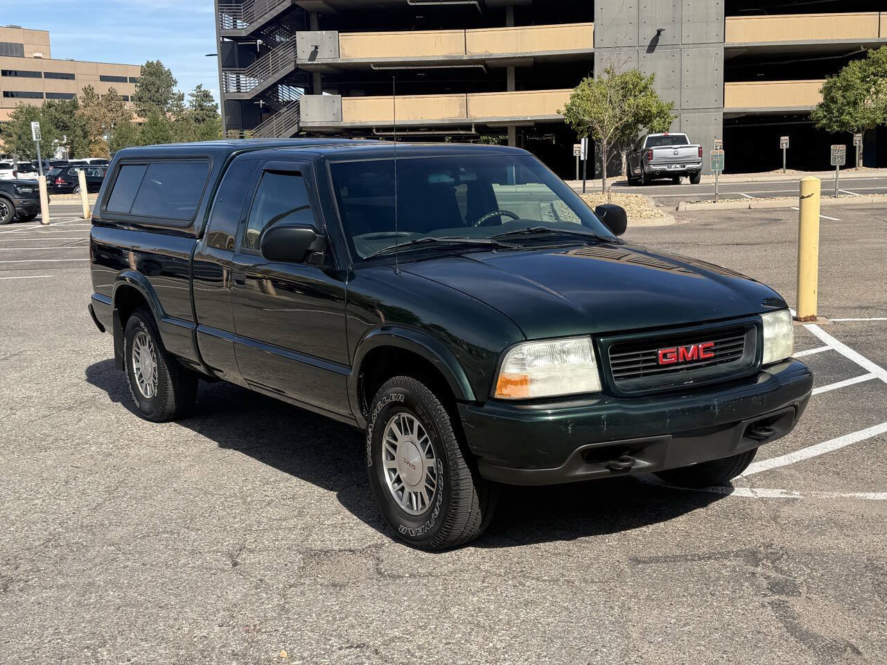 Used 2001 GMC Sonoma SLS w/ Super Spec Pkg 1 AWD/4WD image 5