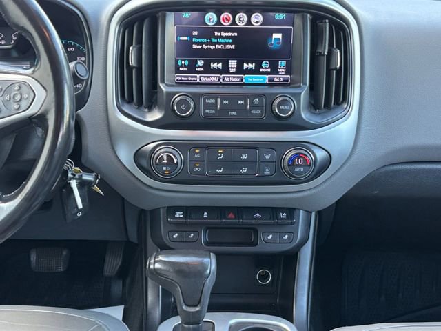Used 2017 Chevrolet Colorado LT w/ Luxury Package, Chrome RWD image 4