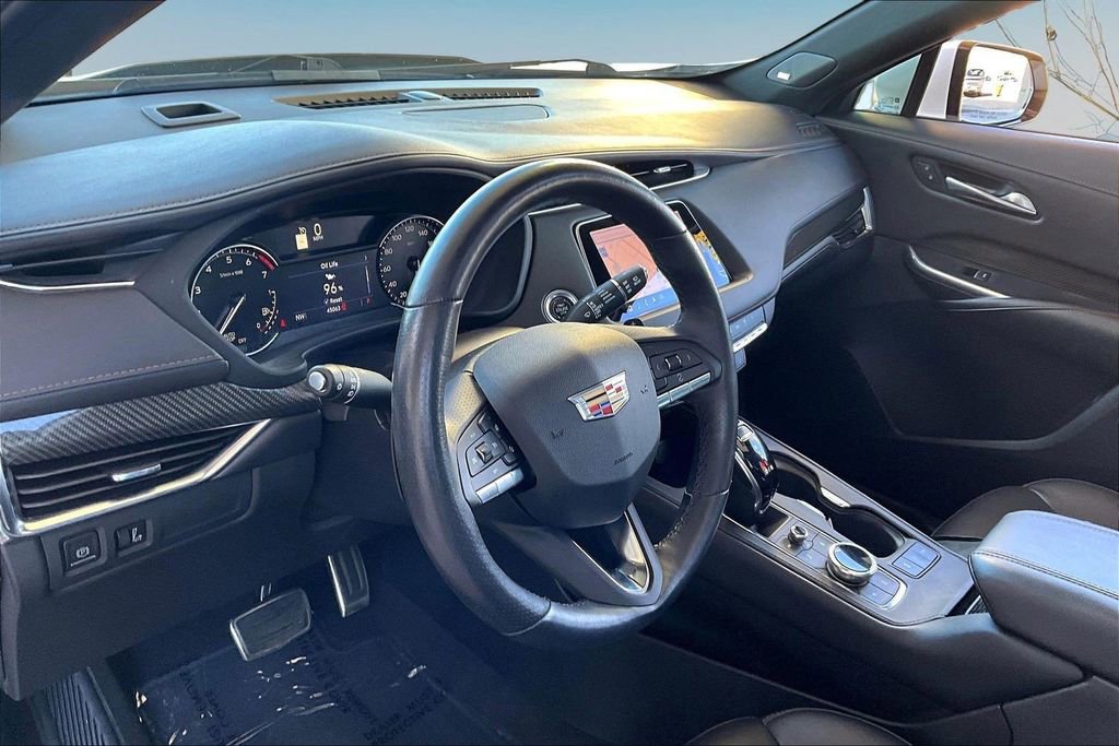 Used 2022 Cadillac XT4 Sport w/ Comfort Package image 14