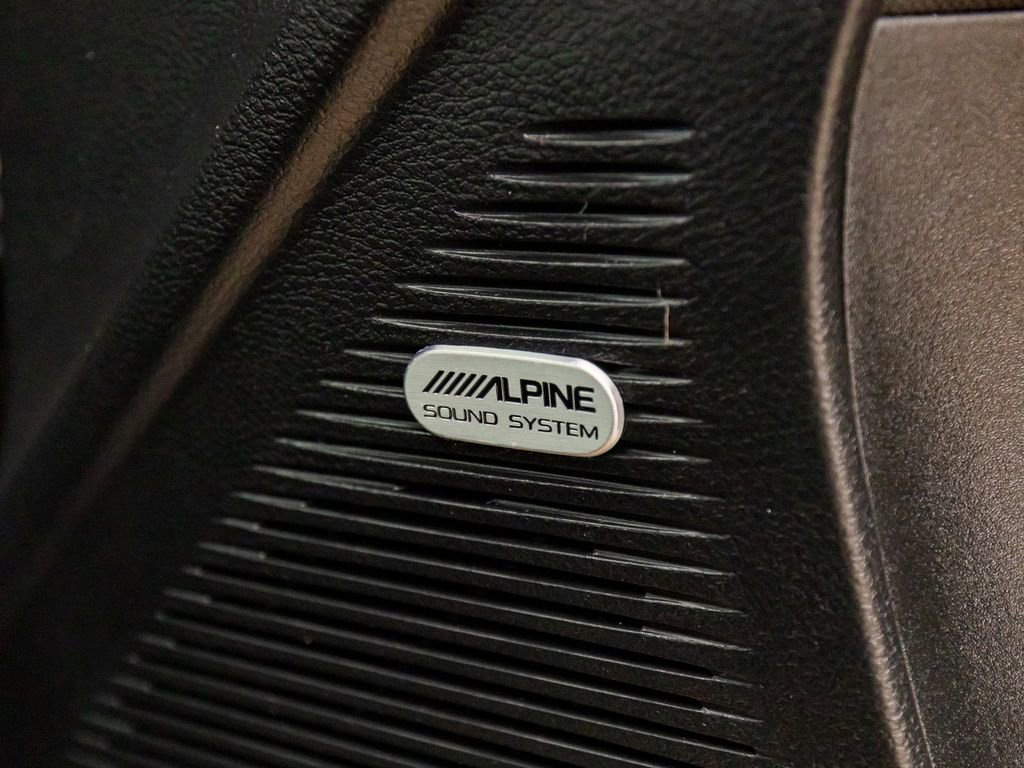 Used 2023 Dodge Challenger SXT image 18