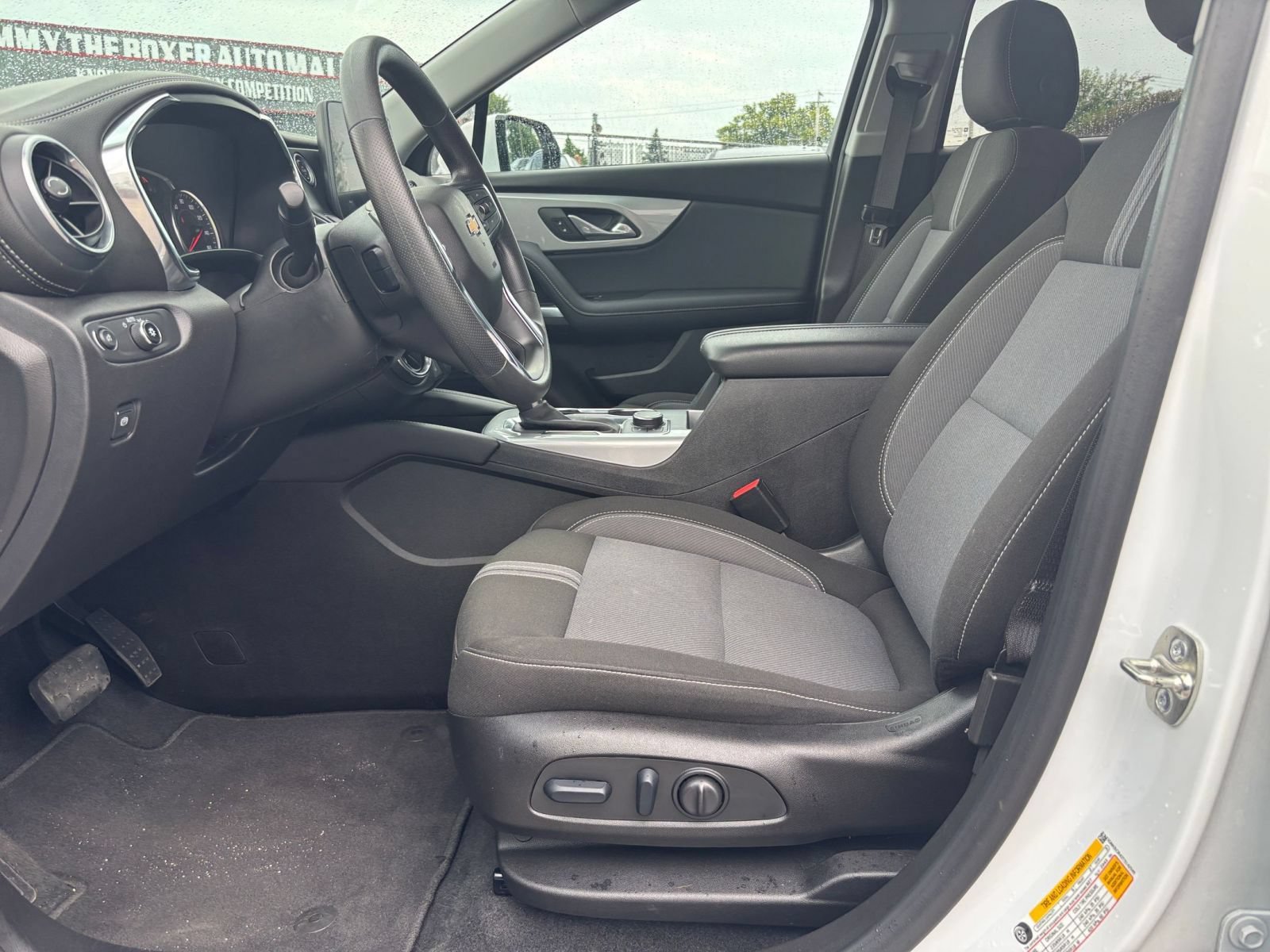 Used 2026 Chevrolet Blazer LT FWD image 28
