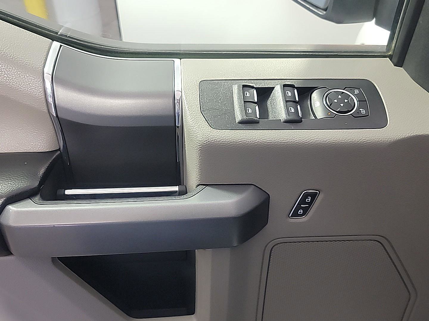 Used 2018 Ford F150 XLT w/ Equipment Group 302A Luxury image 30