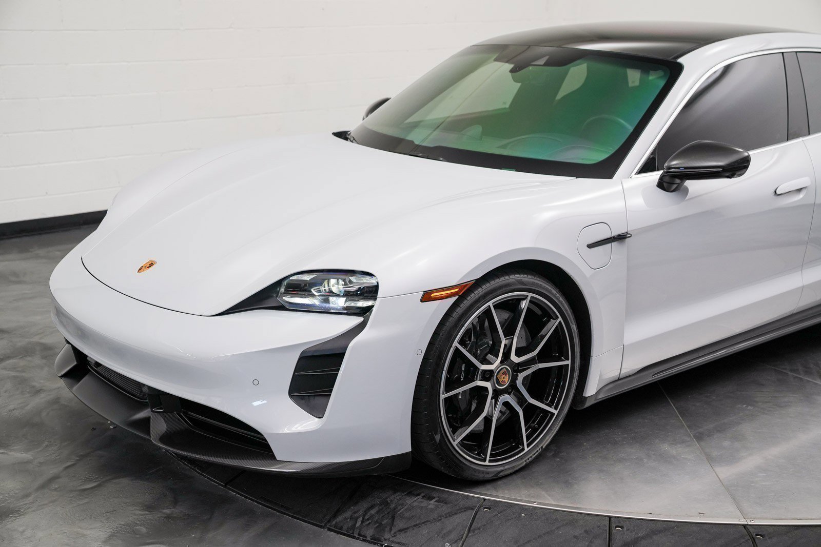 Used 2022 Porsche Taycan Turbo S AWD/4WD image 12