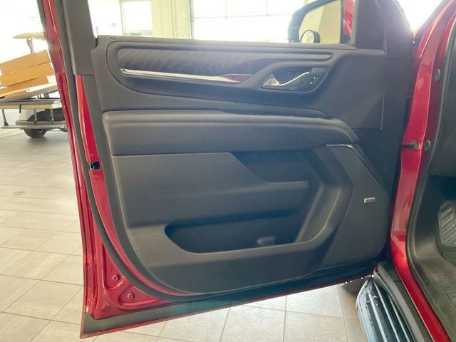 Used 2024 GMC Yukon Denali AWD/4WD image 10