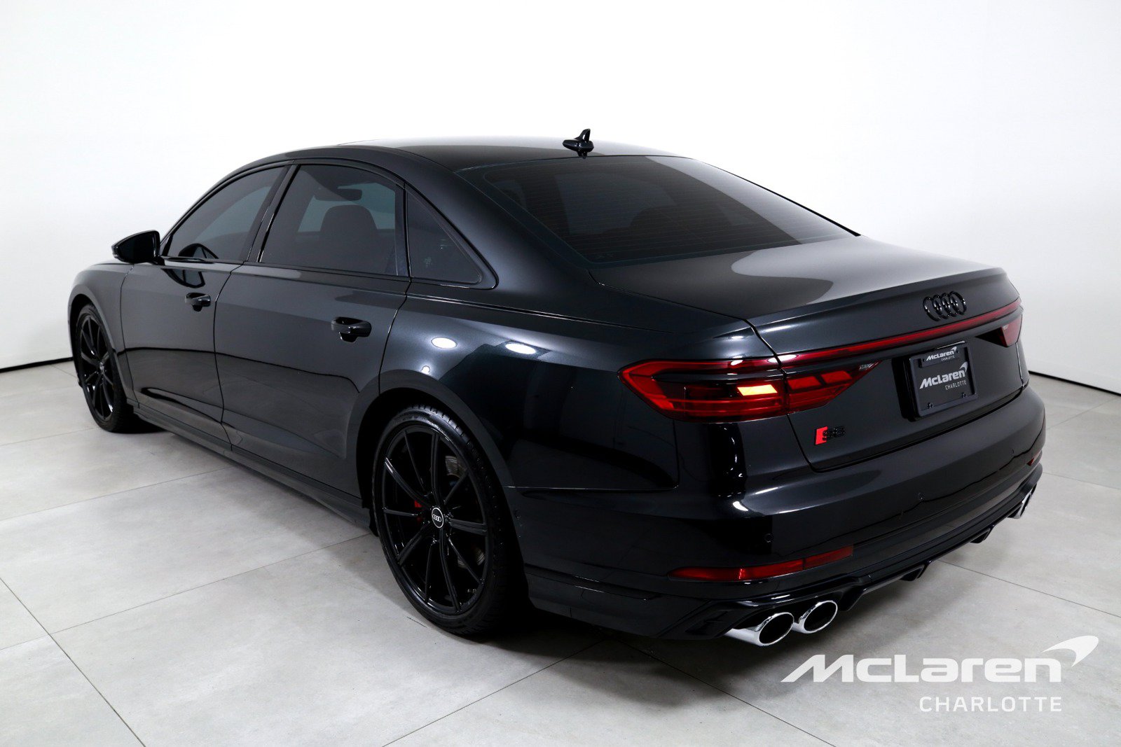 Used 2023 Audi S8 w/ S8 Comfort Plus Package AWD/4WD image 6