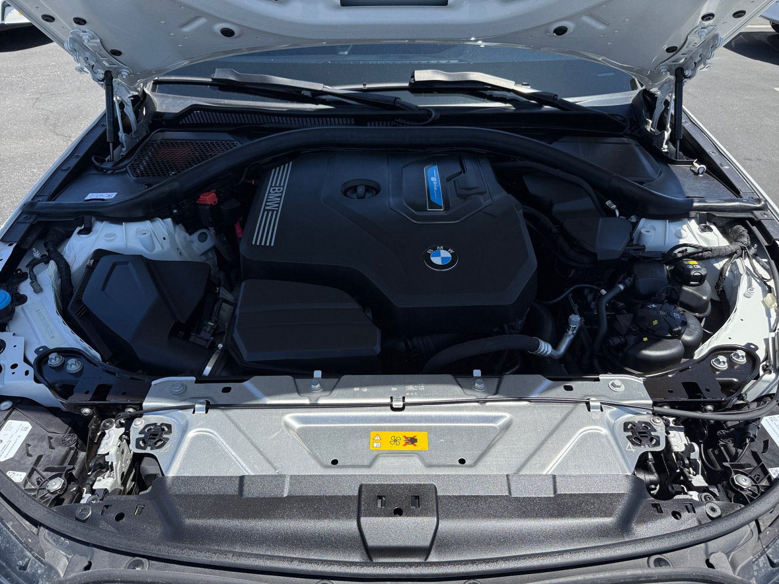Used 2023 BMW 330e w/ Driving Assistance Package RWD image 20