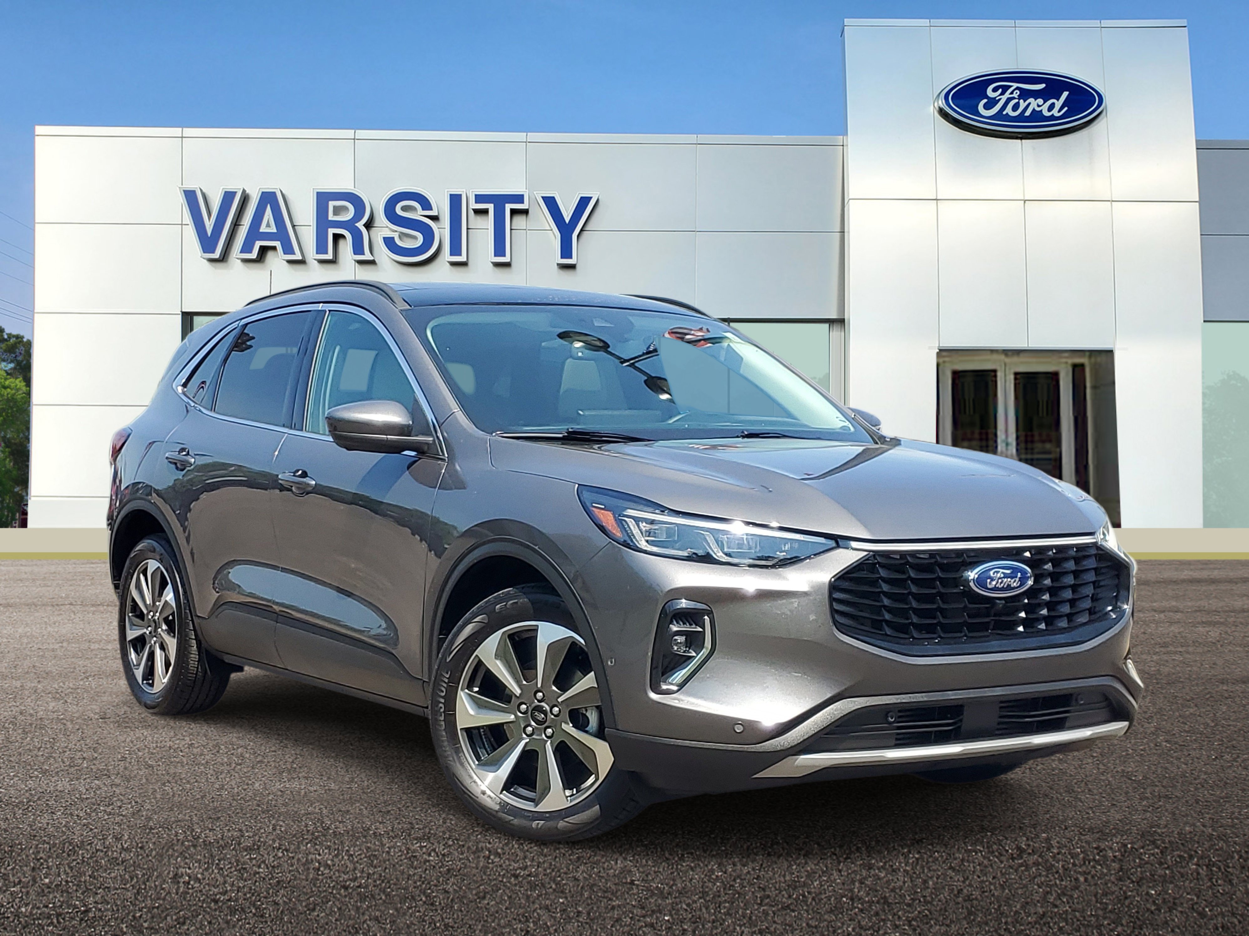 Certified 2023 Ford Escape Platinum w/ Premium Technology Package