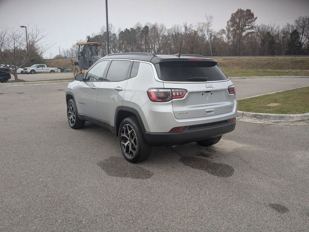 New 2026 Jeep Compass Limited w/ Sun, Sound & Navigation Group AWD/4WD image 3