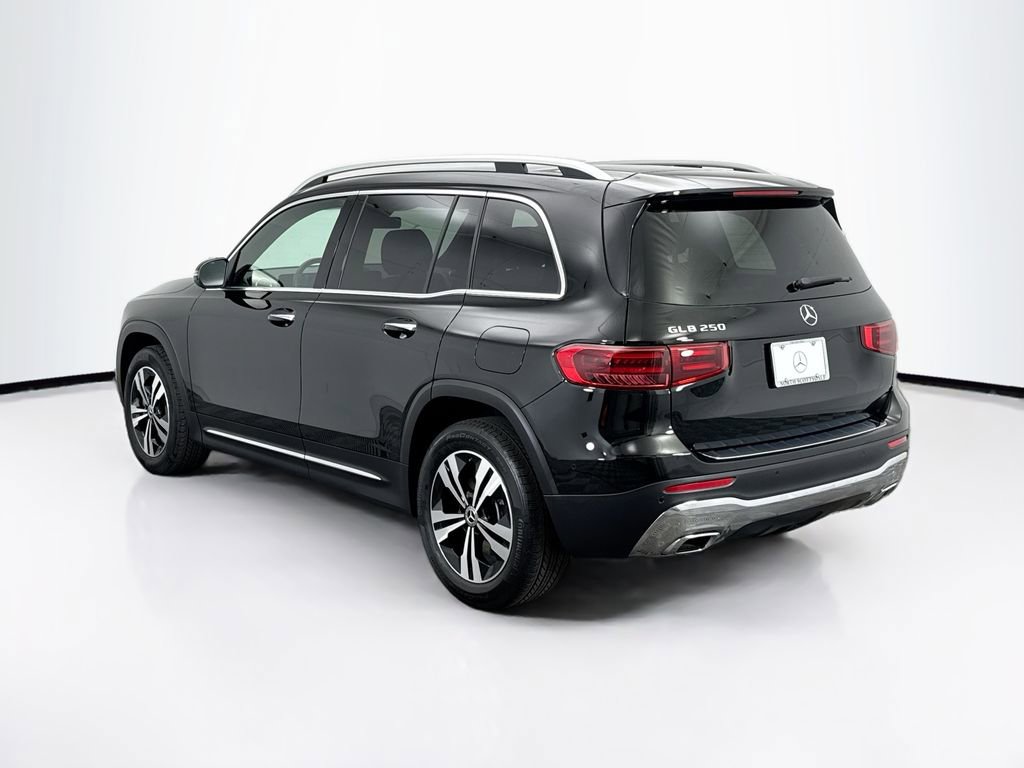 Certified 2025 Mercedes-Benz GLB 250 image 7