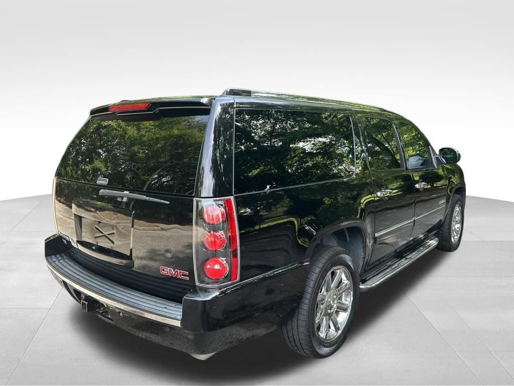 Used 2014 GMC Yukon XL Denali AWD/4WD image 5