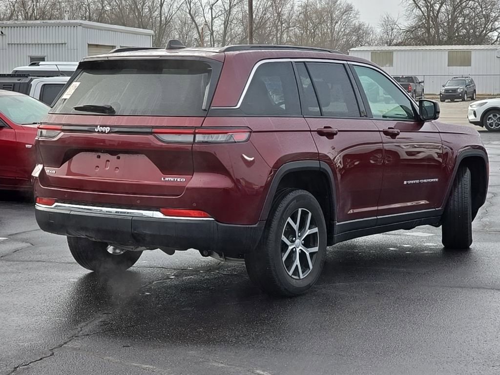 Used 2024 Jeep Grand Cherokee Limited AWD/4WD image 56