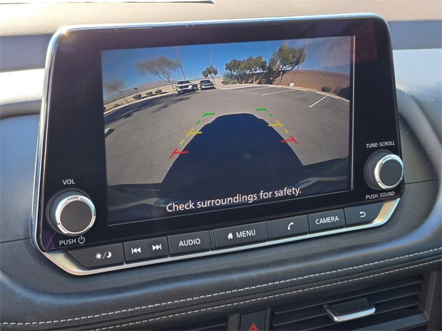 Used 2023 Nissan Rogue S image 29