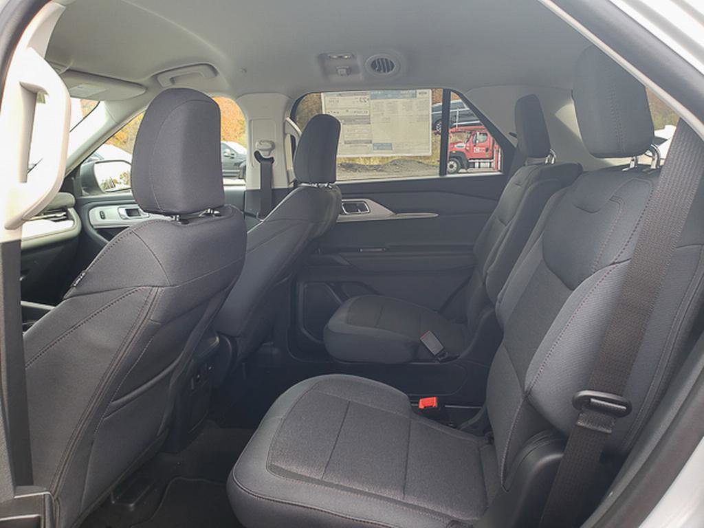 New 2026 Ford Explorer Active image 11