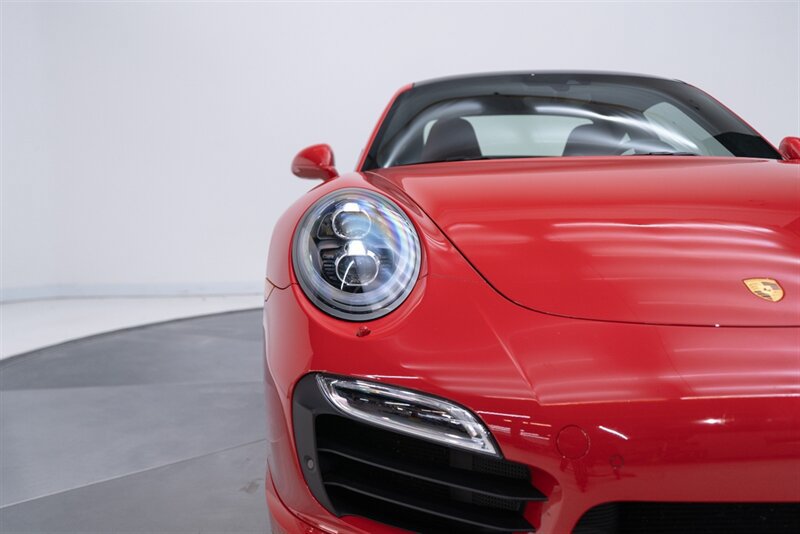 Used 2014 Porsche 911 Turbo S AWD/4WD image 20