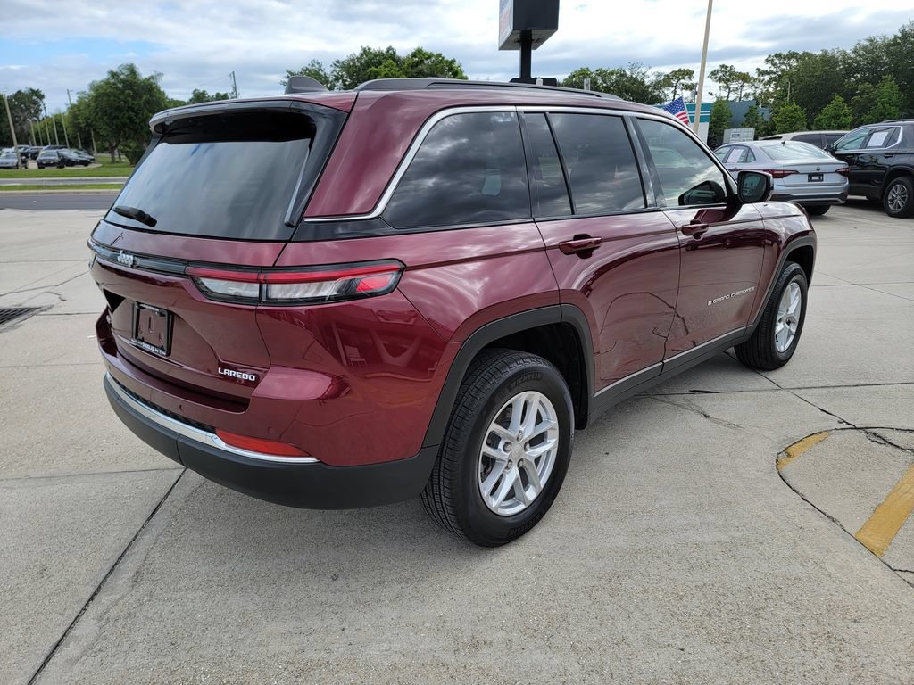 Used 2025 Jeep Grand Cherokee Laredo X w/ Luxury Tech Group I AWD/4WD image 7