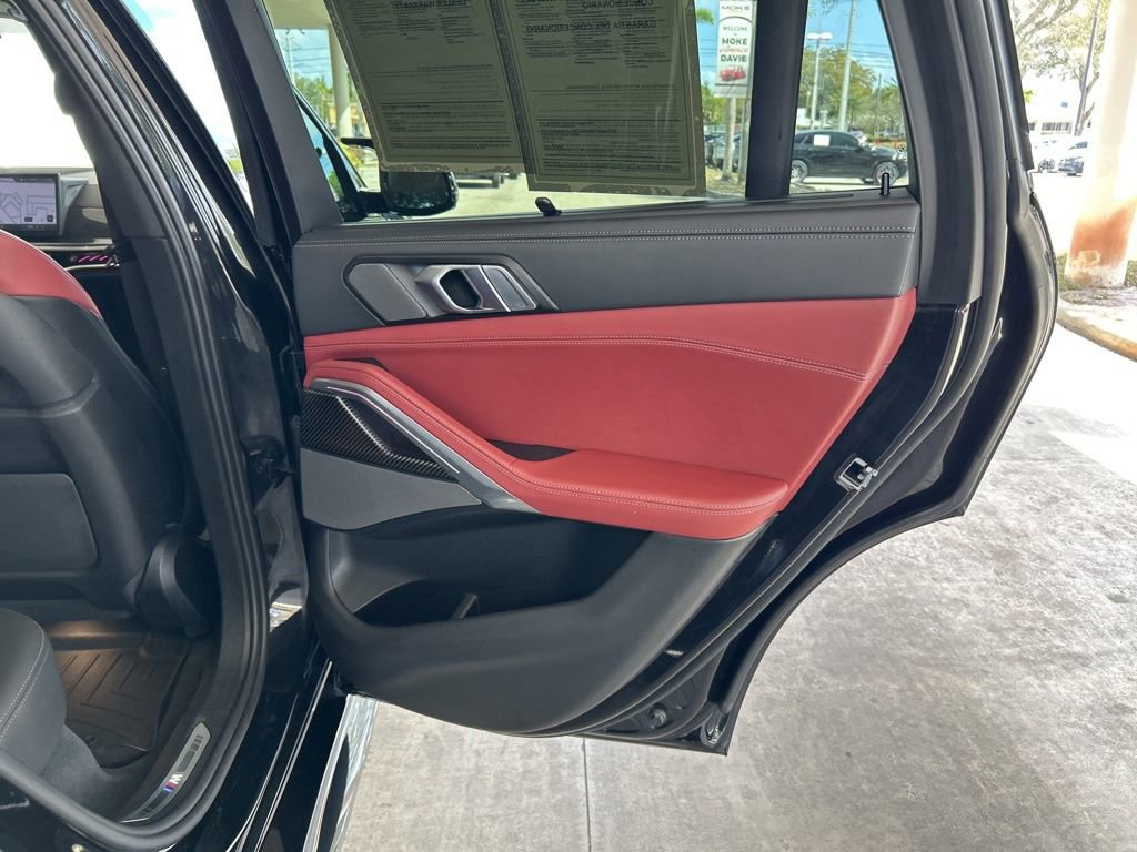 Used 2024 BMW X6 M60i image 37