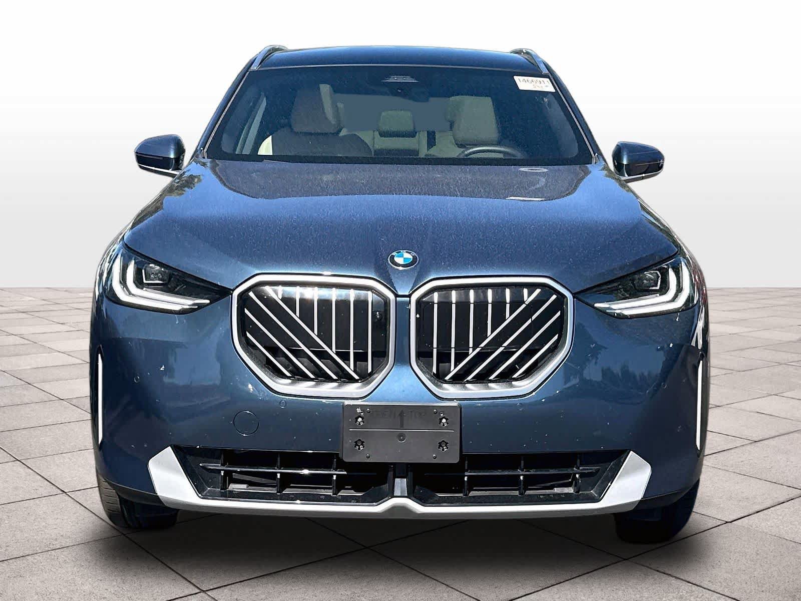 Used 2025 BMW X3 xDrive30i w/ Premium Package AWD/4WD image 2