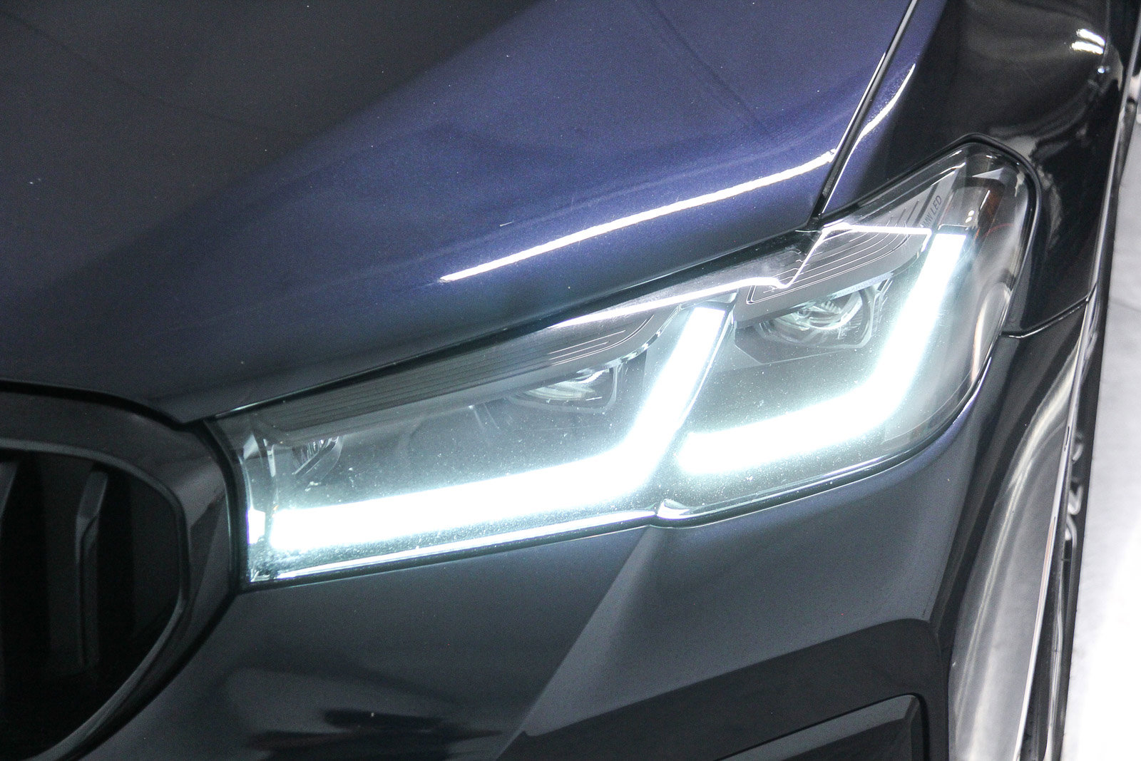 Used 2023 BMW 540i w/ M Sport Package RWD image 10