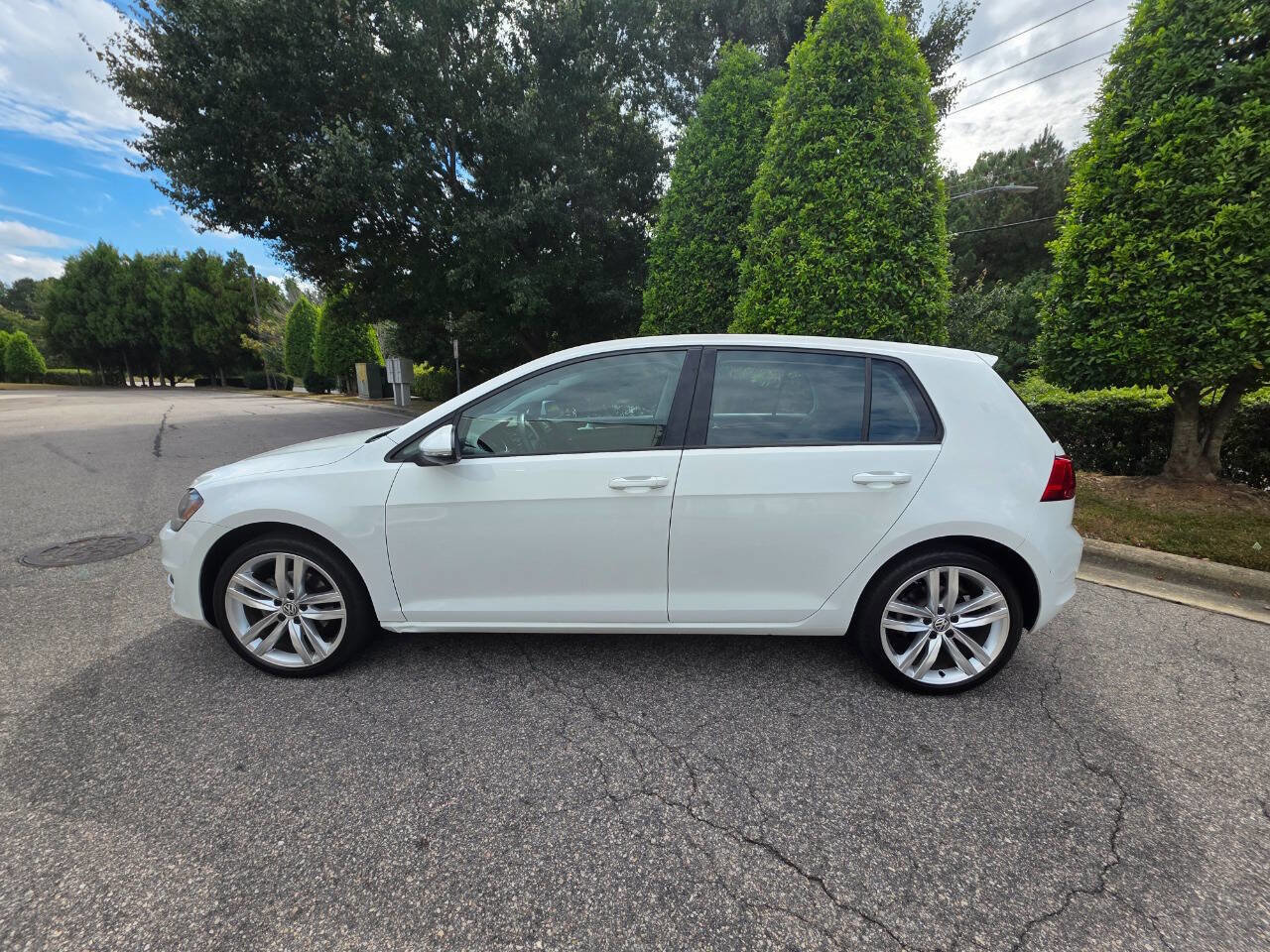 Used 2016 Volkswagen Golf SEL w/ Lighting Package (SEL) image 2