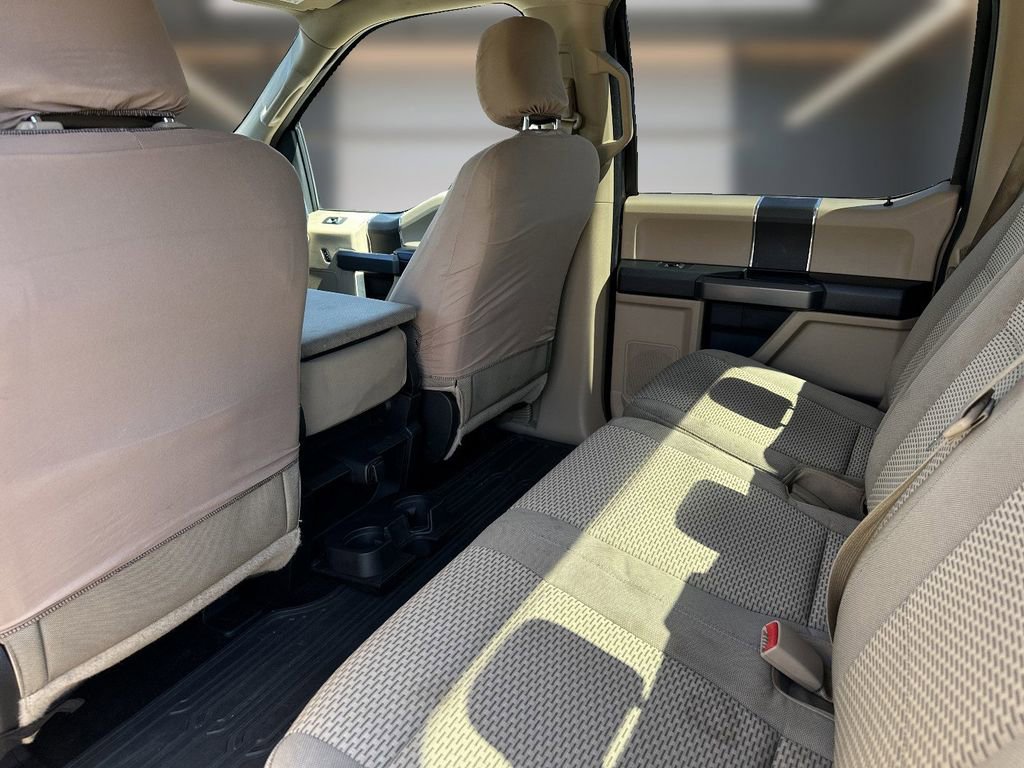 Used 2015 Ford F150 XLT image 12