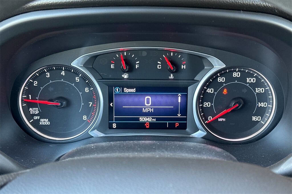 Used 2022 GMC Acadia SLE image 25