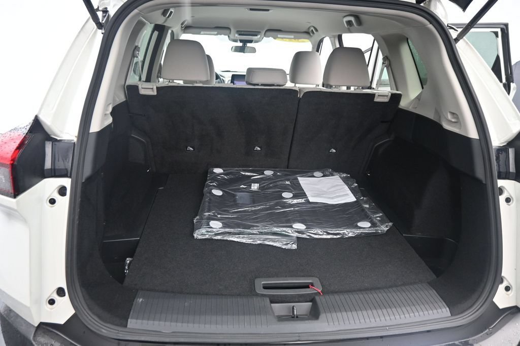 Used 2023 Nissan Rogue SV AWD/4WD image 14