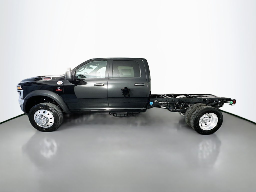 New 2026 RAM 4500 Tradesman w/ Chrome Appearance Group AWD/4WD image 4