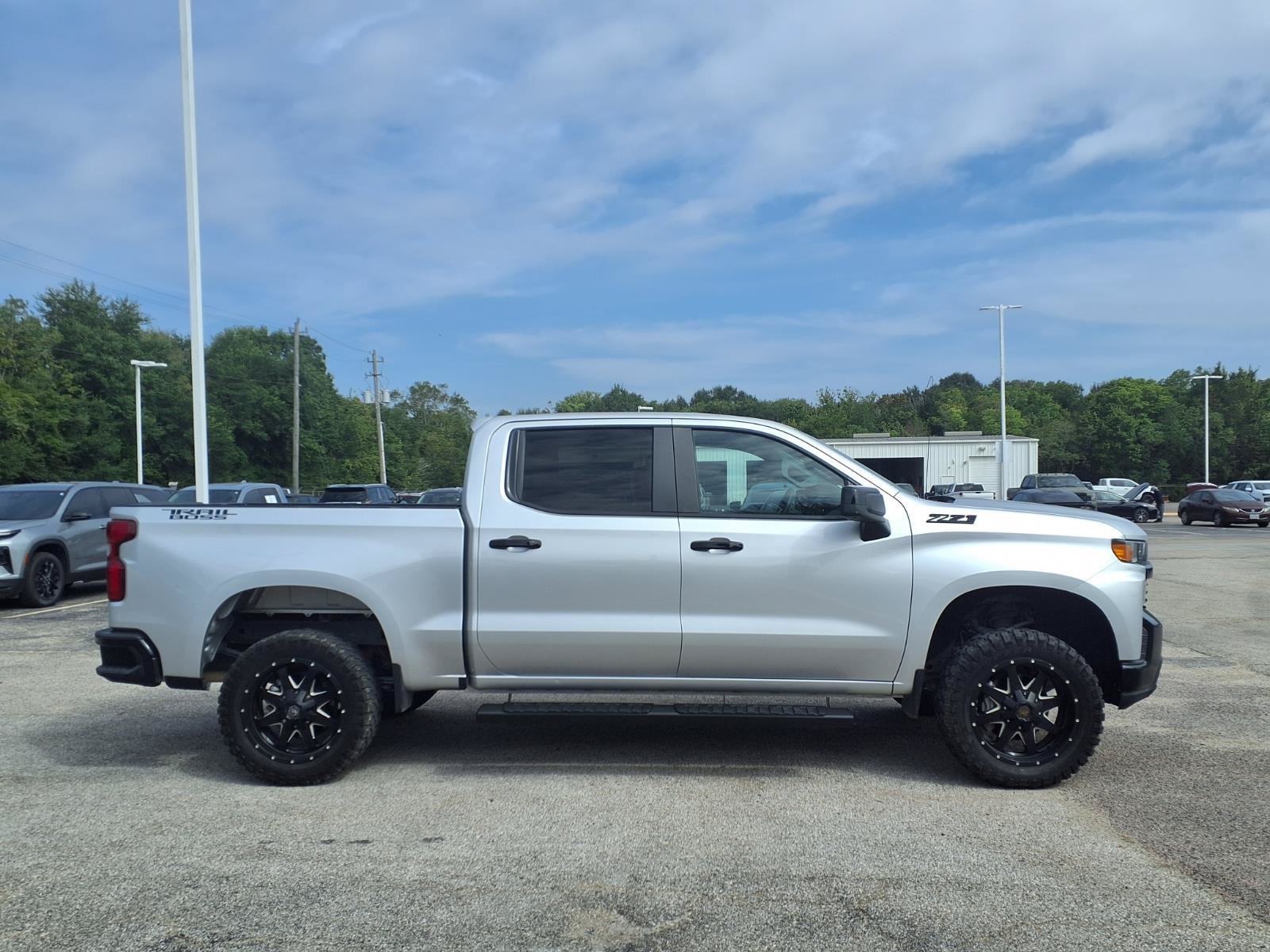 Used 2019 Chevrolet Silverado 1500 Custom Trail Boss w/ Custom Convenience Package AWD/4WD image 21