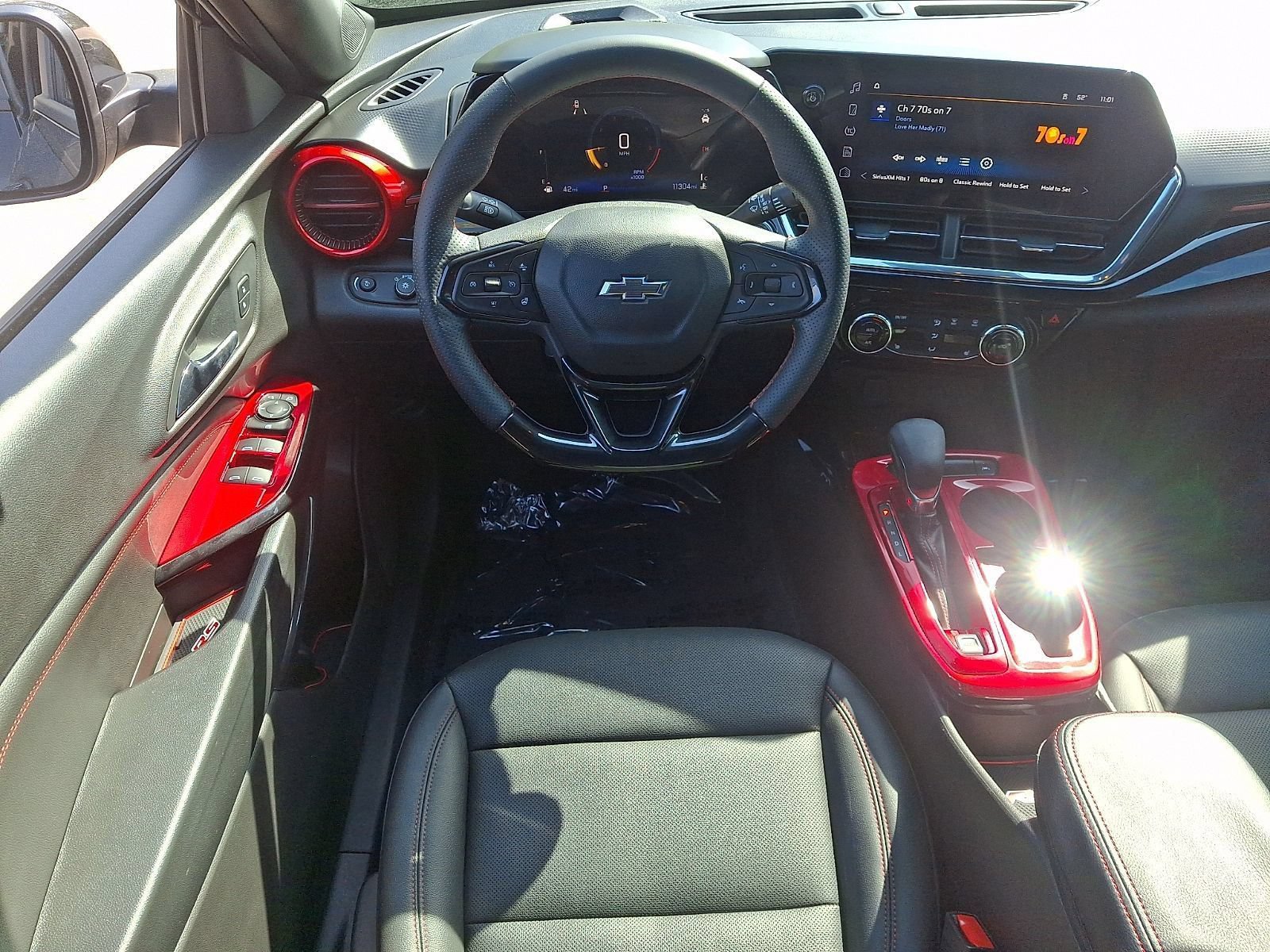 Used 2025 Chevrolet Trax RS w/ Driver Confidence Package FWD image 11