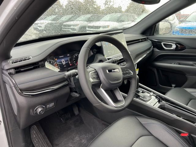 Used 2026 Jeep Compass Limited image 9