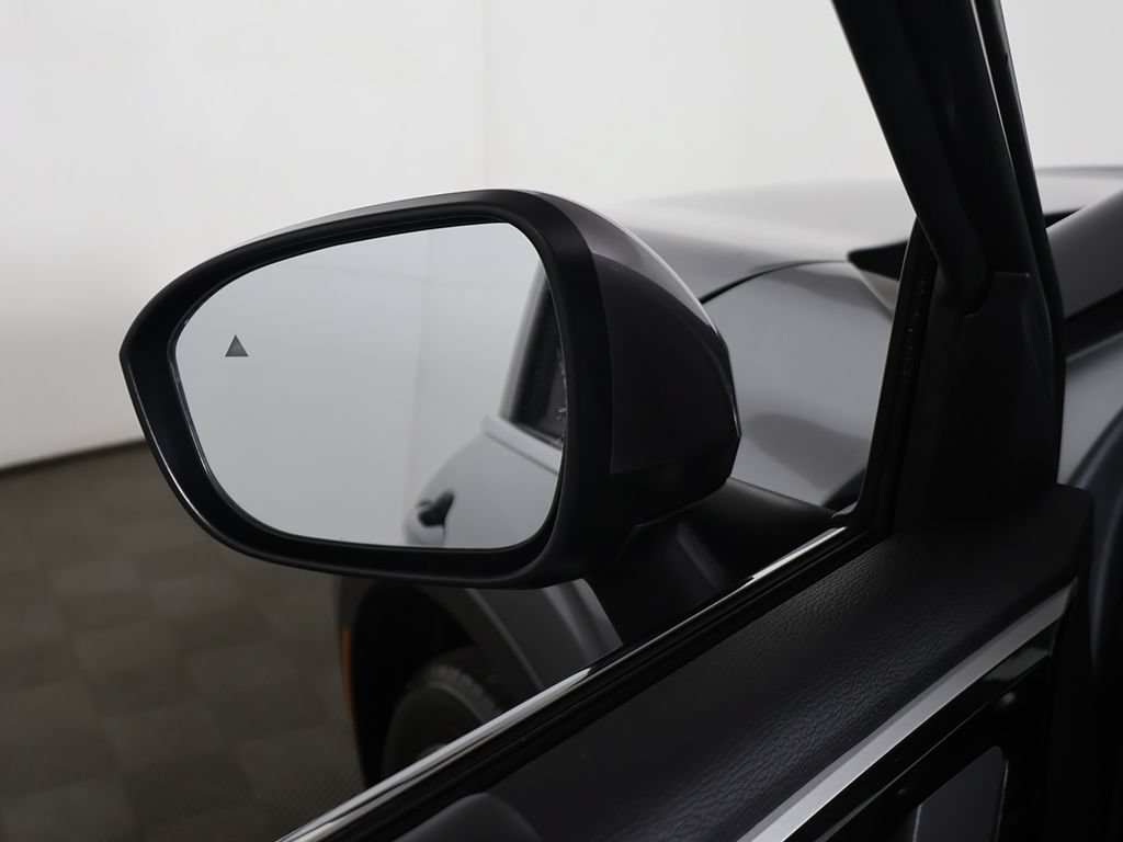 Used 2024 Mitsubishi Outlander SE Black Edition FWD image 35