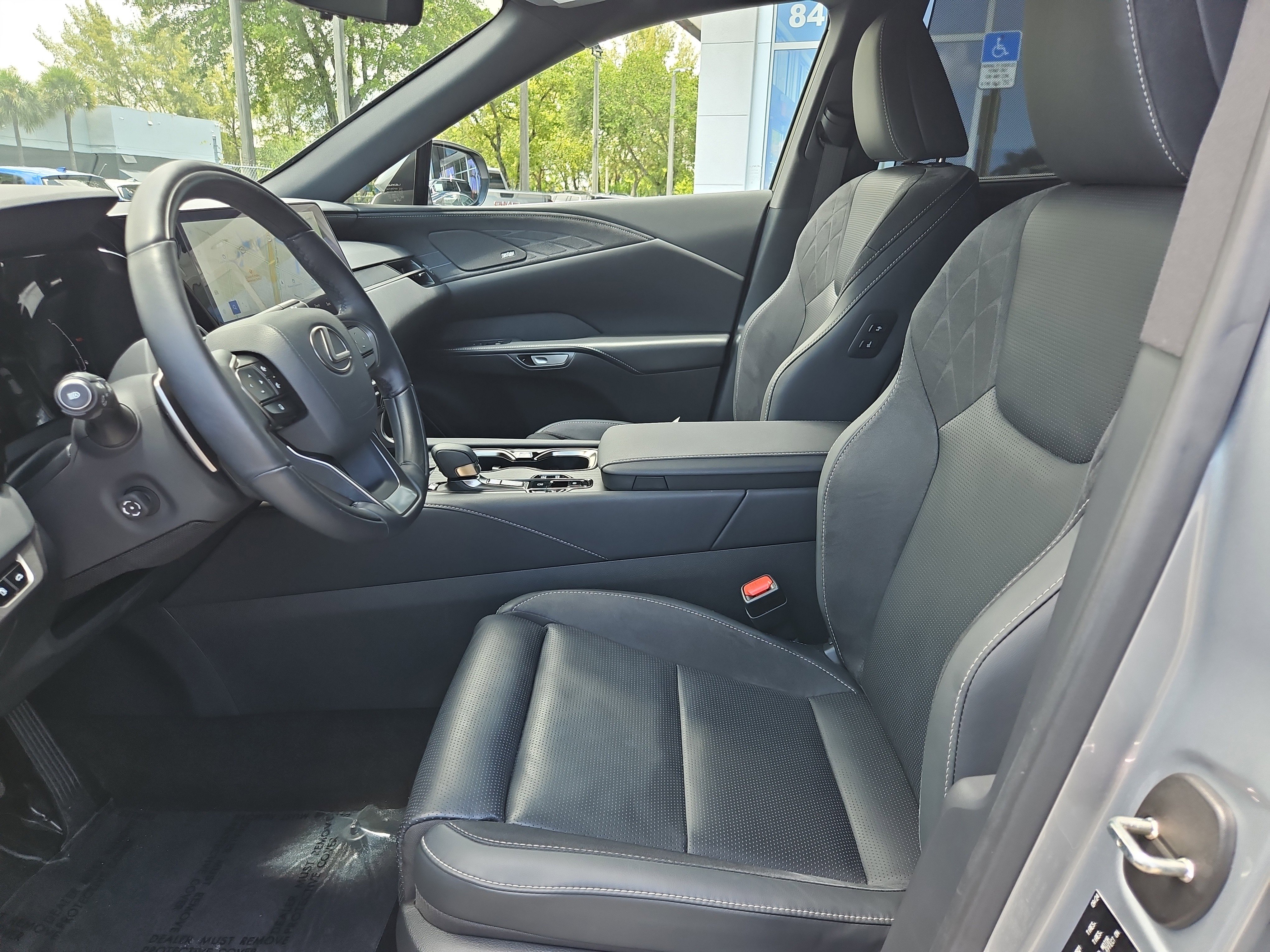 Used 2024 Lexus RX 450h RX 450h+ Luxury image 13