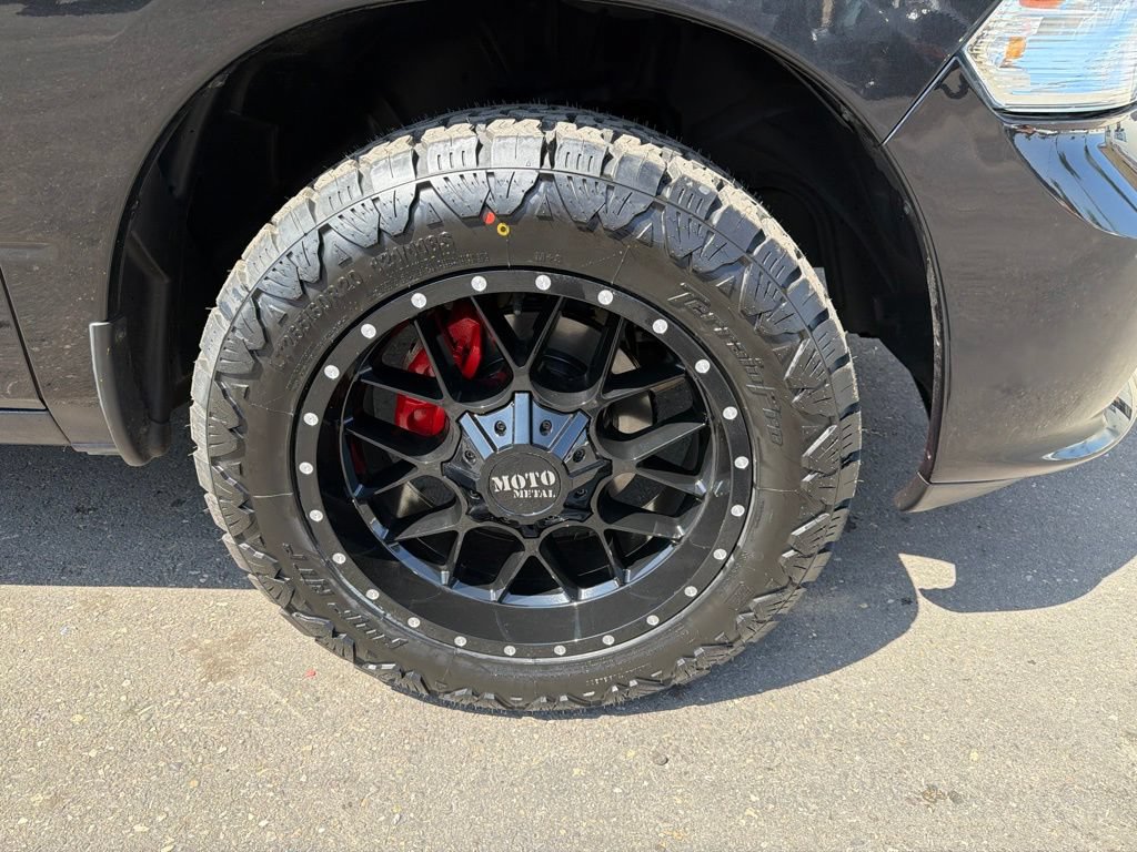 Used 2018 RAM 1500 Express RWD image 2