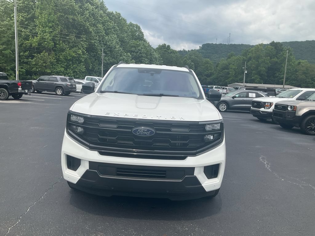 Certified 2025 Ford Expedition Active RWD video 2