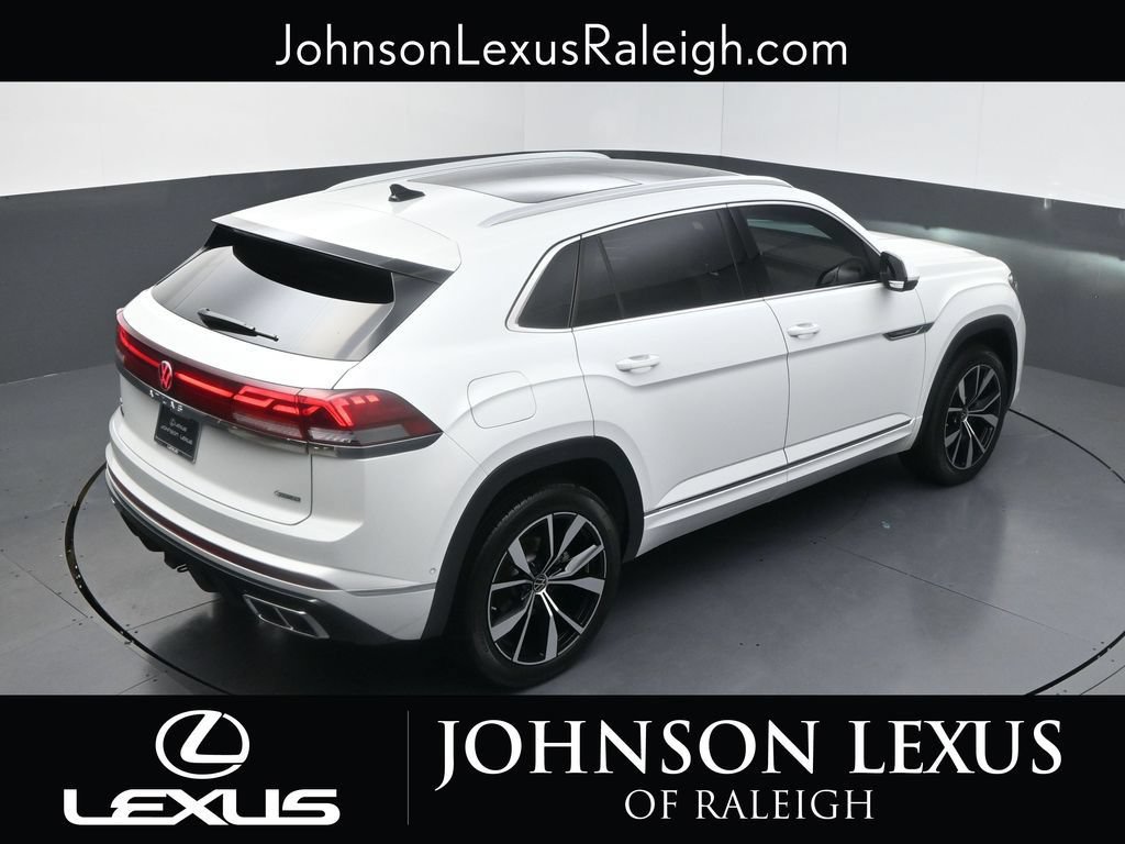 Used 2025 Volkswagen Atlas Cross Sport SEL Premium R-Line AWD/4WD image 29