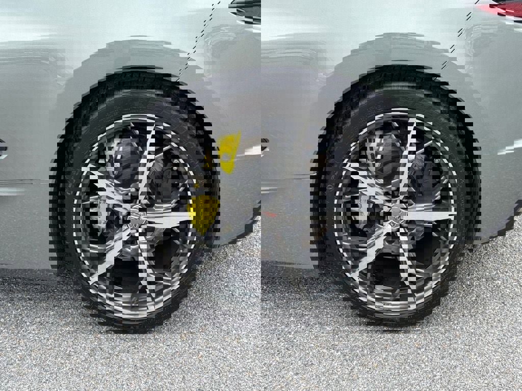 Used 2022 Chevrolet Corvette Stingray Premium Conv w/ Z51 Performance Package image 14