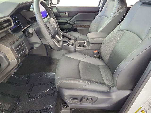 Used 2024 Toyota Tacoma Limited AWD/4WD image 20