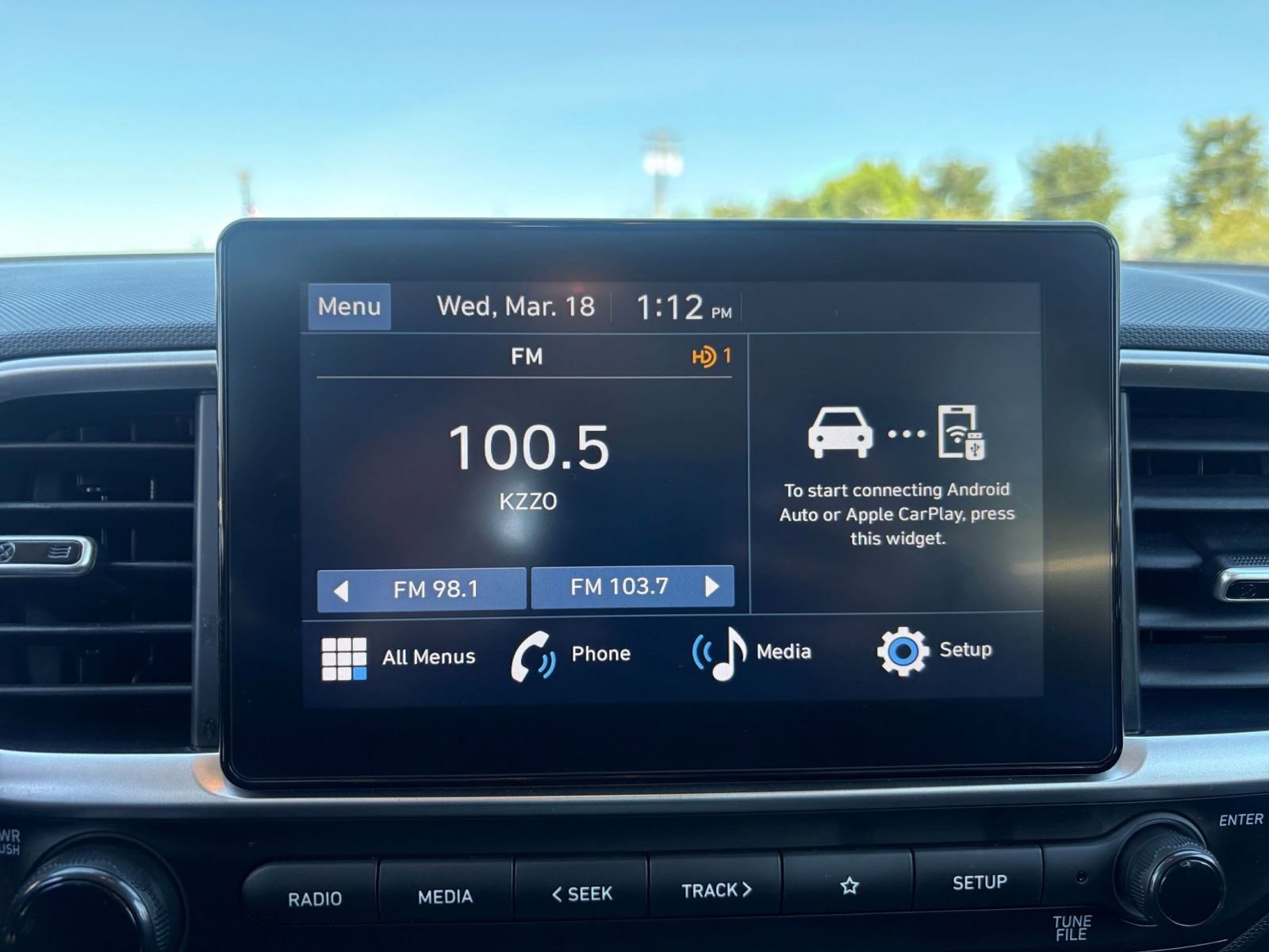 Used 2025 Hyundai Venue SEL image 20