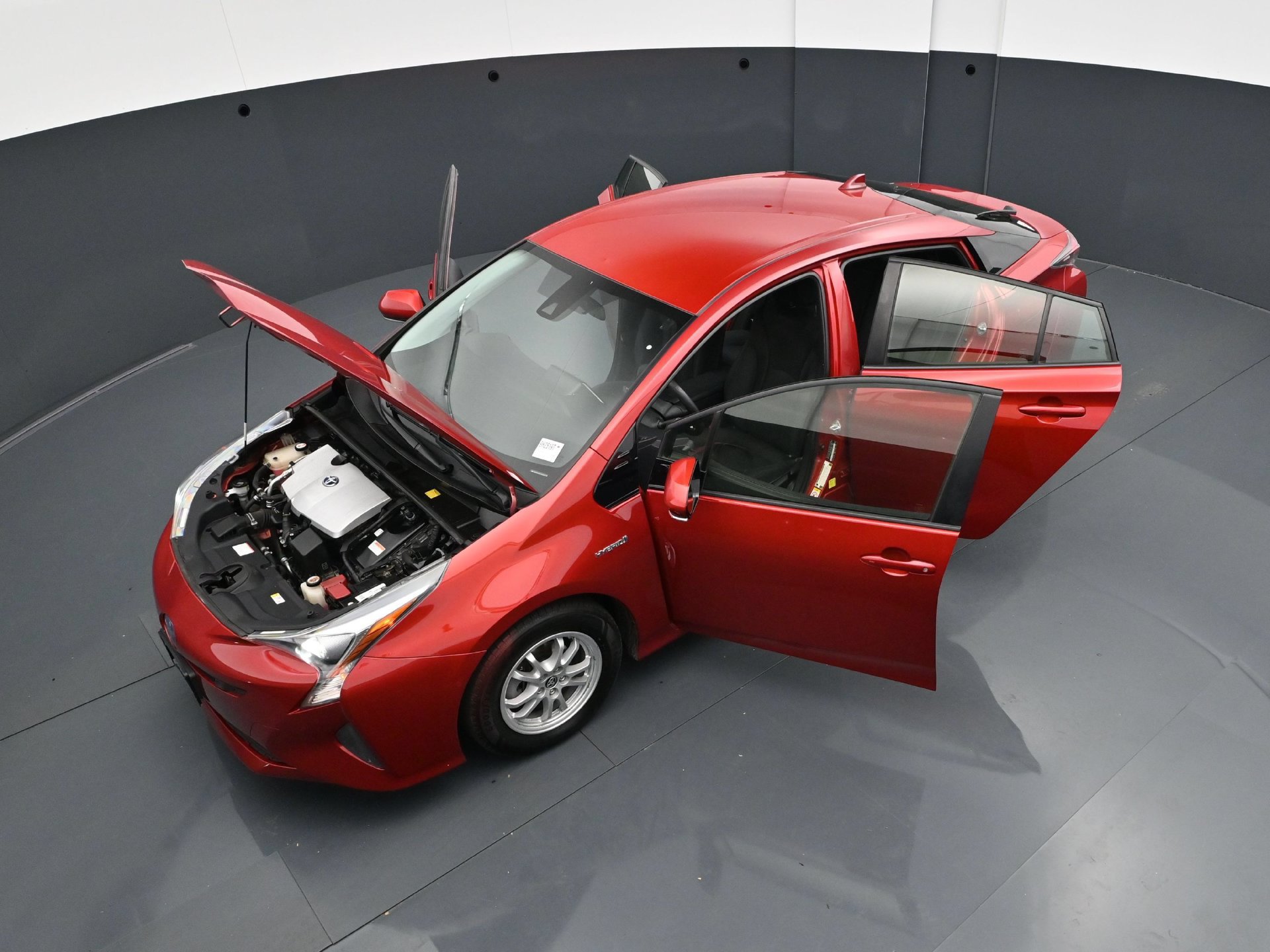 Used 2018 Toyota Prius Two w/ Prius Two Safety Plus Package FWD image 39