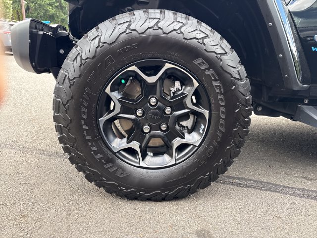 Used 2021 Jeep Wrangler Unlimited Rubicon 4xe w/ Cold Weather Group AWD/4WD image 28