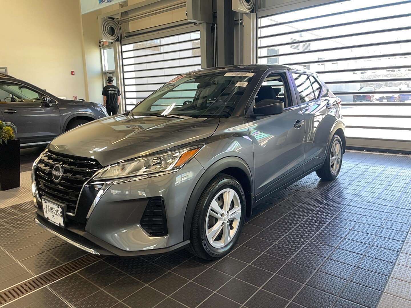 Used 2023 Nissan Kicks S FWD image 3
