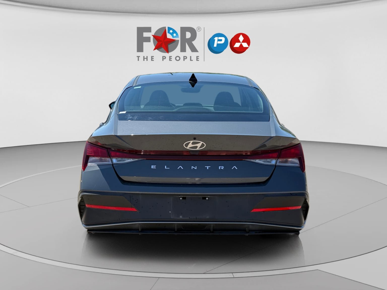 Used 2024 Hyundai Elantra SE FWD image 4