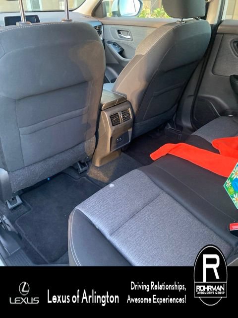Used 2022 Nissan Rogue SV AWD/4WD image 8