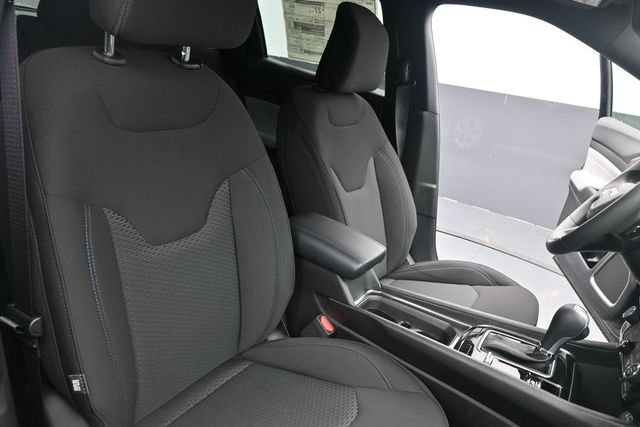 Used 2025 Jeep Compass Sport w/ Mopar Graphics Package AWD/4WD image 7