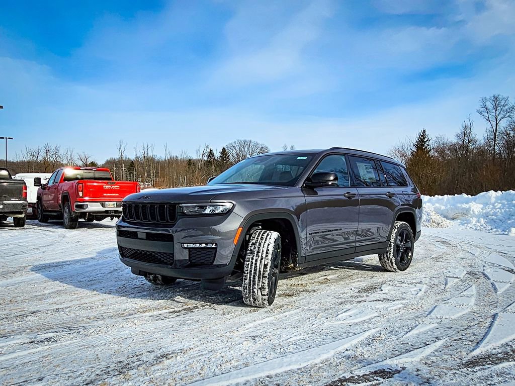 New 2025 Jeep Grand Cherokee L Limited w/ Black Appearance Package image 8