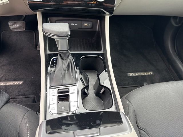 Used 2023 Hyundai Tucson SE image 18
