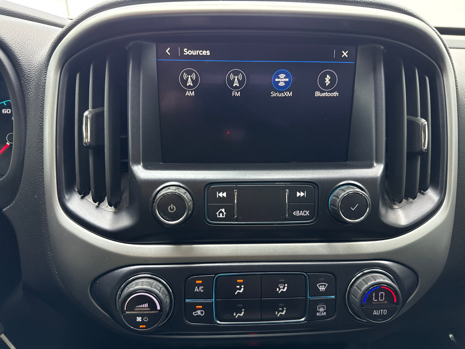 Used 2021 Chevrolet Colorado ZR2 AWD/4WD image 25