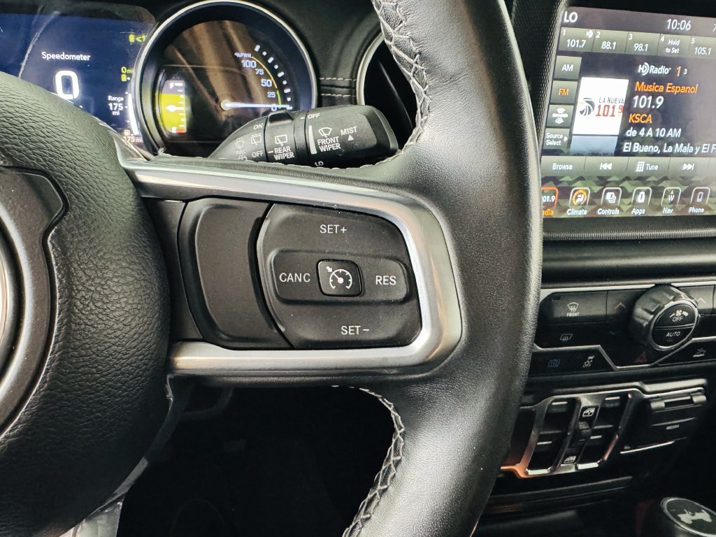 Used 2021 Jeep Wrangler Unlimited Sahara AWD/4WD image 13
